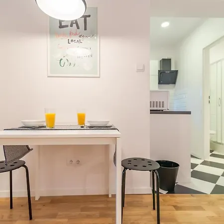 Rent Like - Zlota 65 *